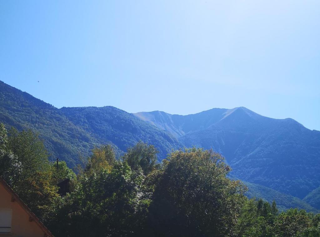 Studio spacieux vue montagne