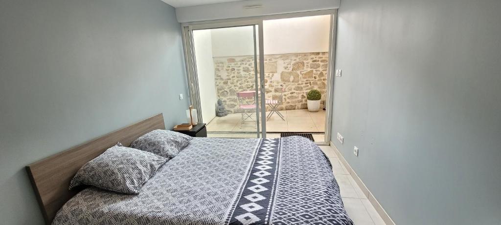 Appartement 2 CHAMBRES meuble a saix 48 m2 avec COUR photo 4