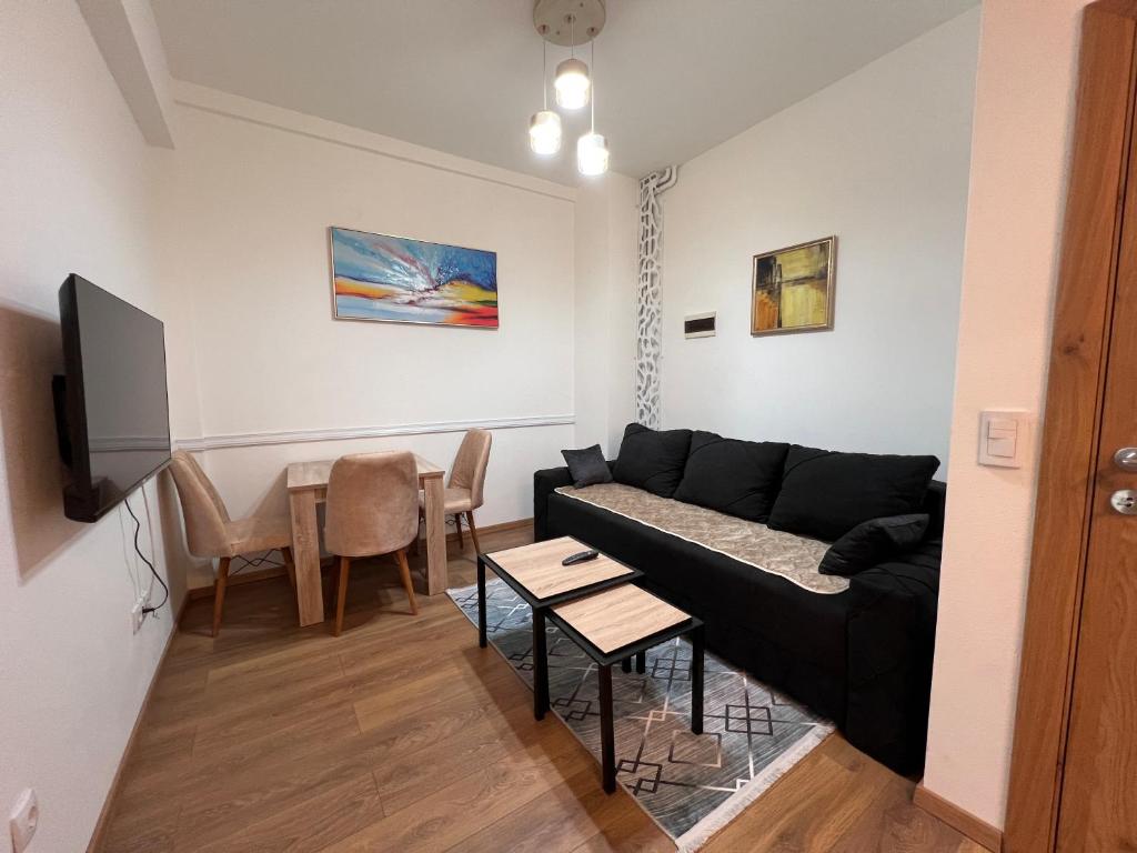 Old Town Vip Apartment photo 3
