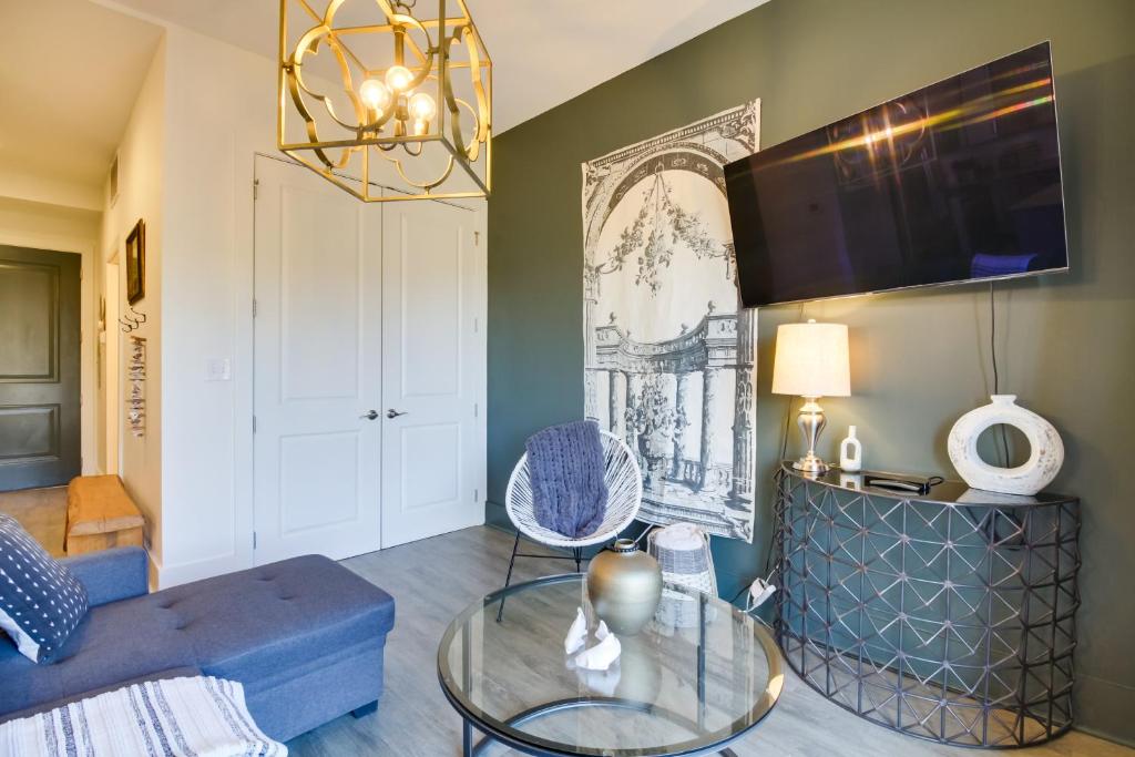Downtown Lynchburg Condo with James River Views photo 3