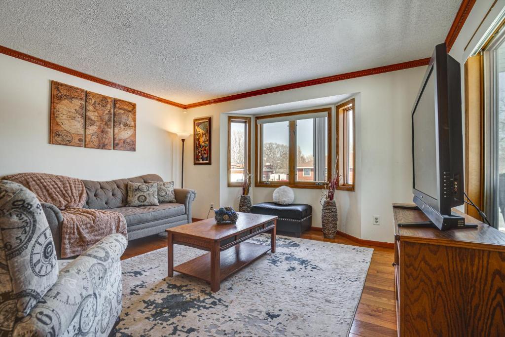 Minneapolis Family Home Less Than 6 Mi to Boom Island Park photo 3
