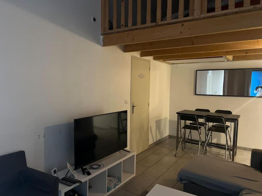 Maison Téranga 2 Chambres Et 2 mezzanines et 2 parking gratuits photo 3