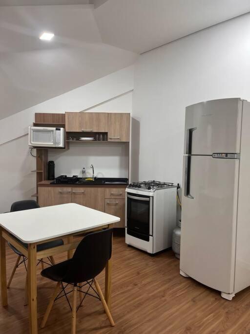 Lindo Apartamento com Garagem Privativa no Atuba photo 1