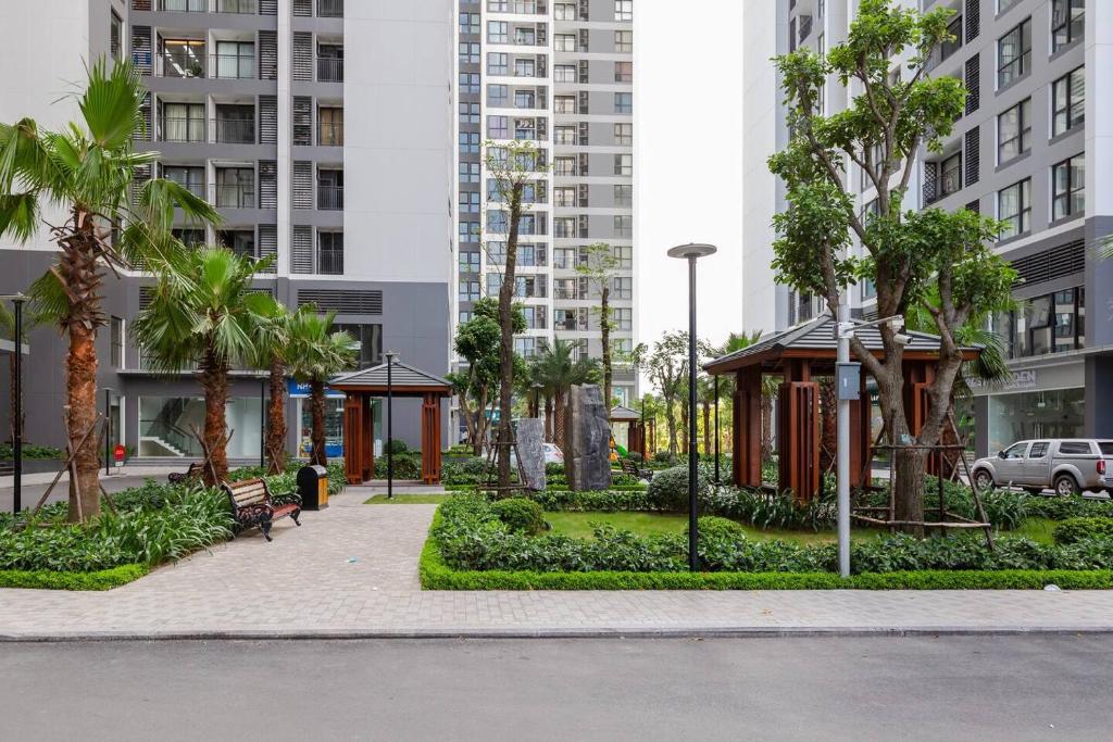 Vinhomes Green Bay Luxury Apartment