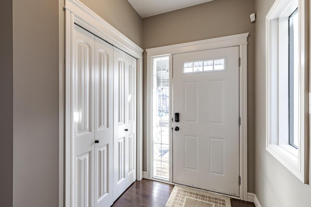 Lux-Rooms in Allard Edmonton photo 4