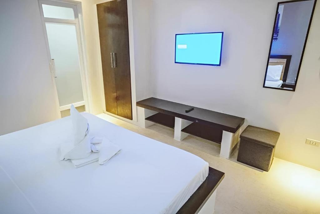 G Hotel photo 2