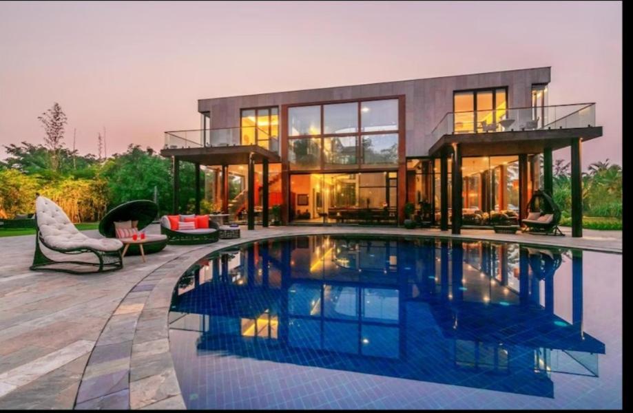 Redhomex The Sanctuary Mansion 6BHK photo 4