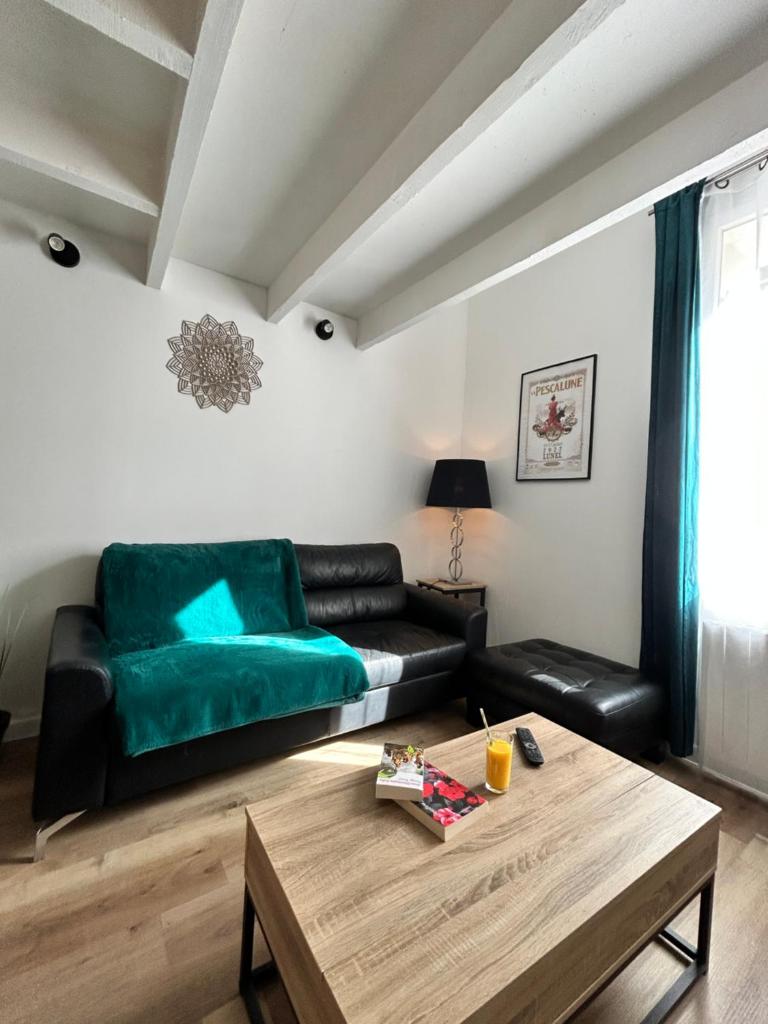 Maison entière 2 chambres Lunel avec Parking