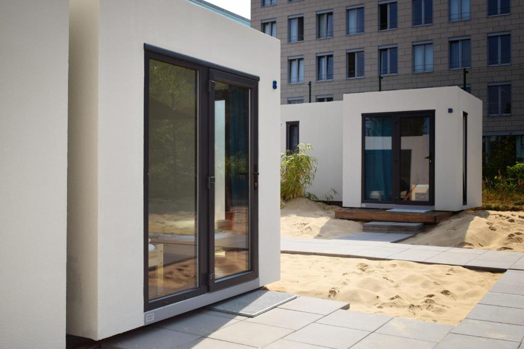 Четырехместный (Четырехместный коттедж с общей ванной комнатой), CLUB Lodges Berlin Mitte
