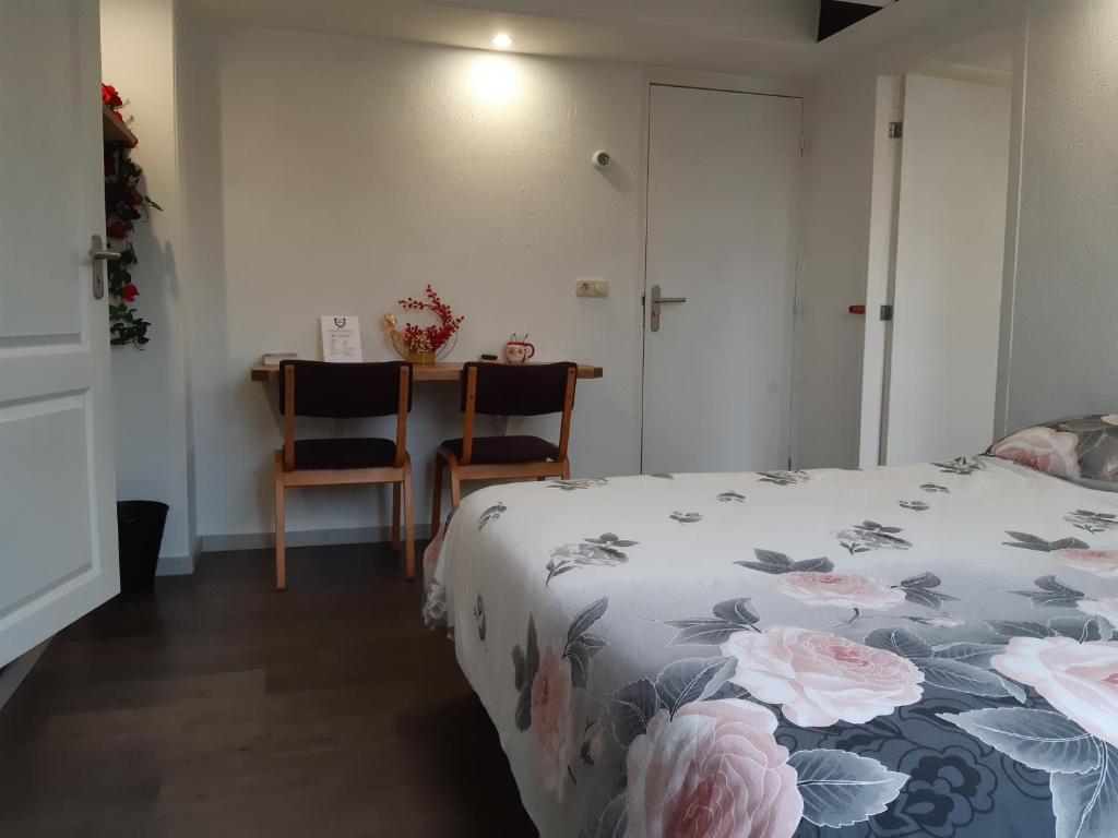 Photos of Pension Het Hoefijzer