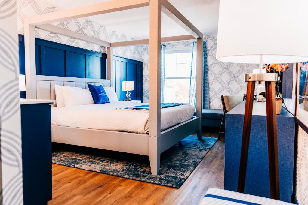Salem Waterfront Hotel & Suites photo 1