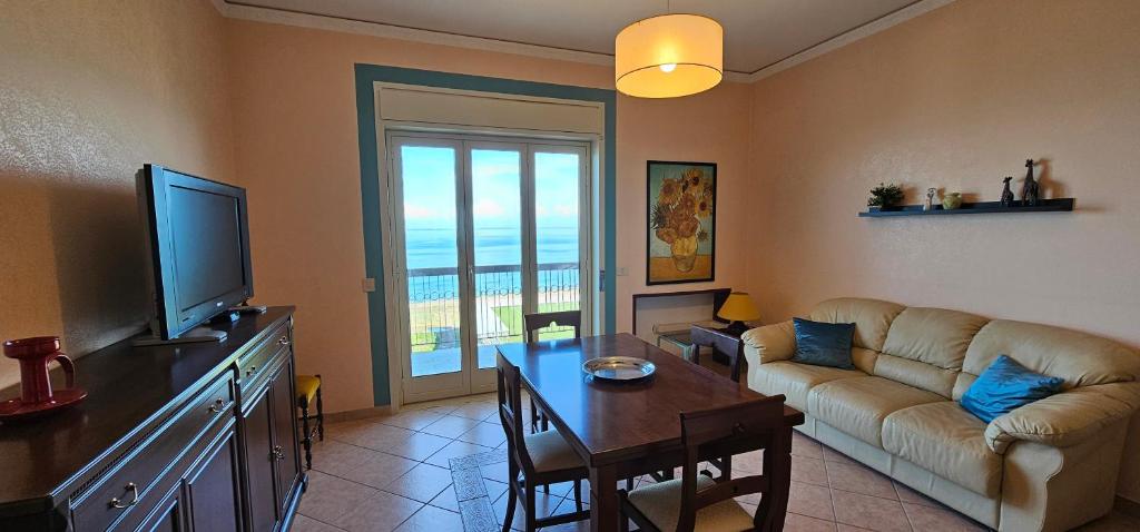 Miramare Apartment photo 1