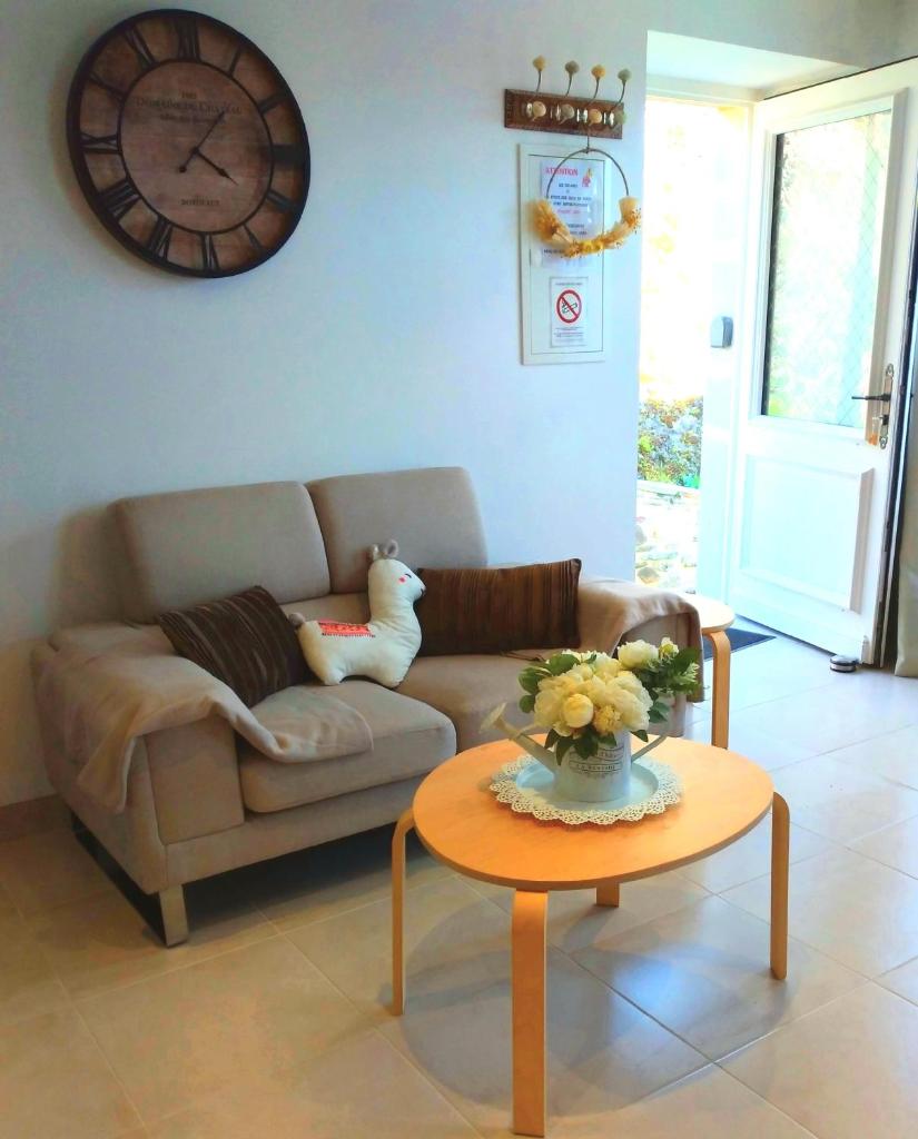 Chambre d hôtes avec 2 petits déjeuners ou Gîte photo 2