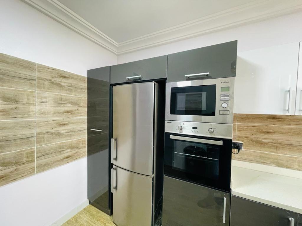 GISELLE HOMES photo 1