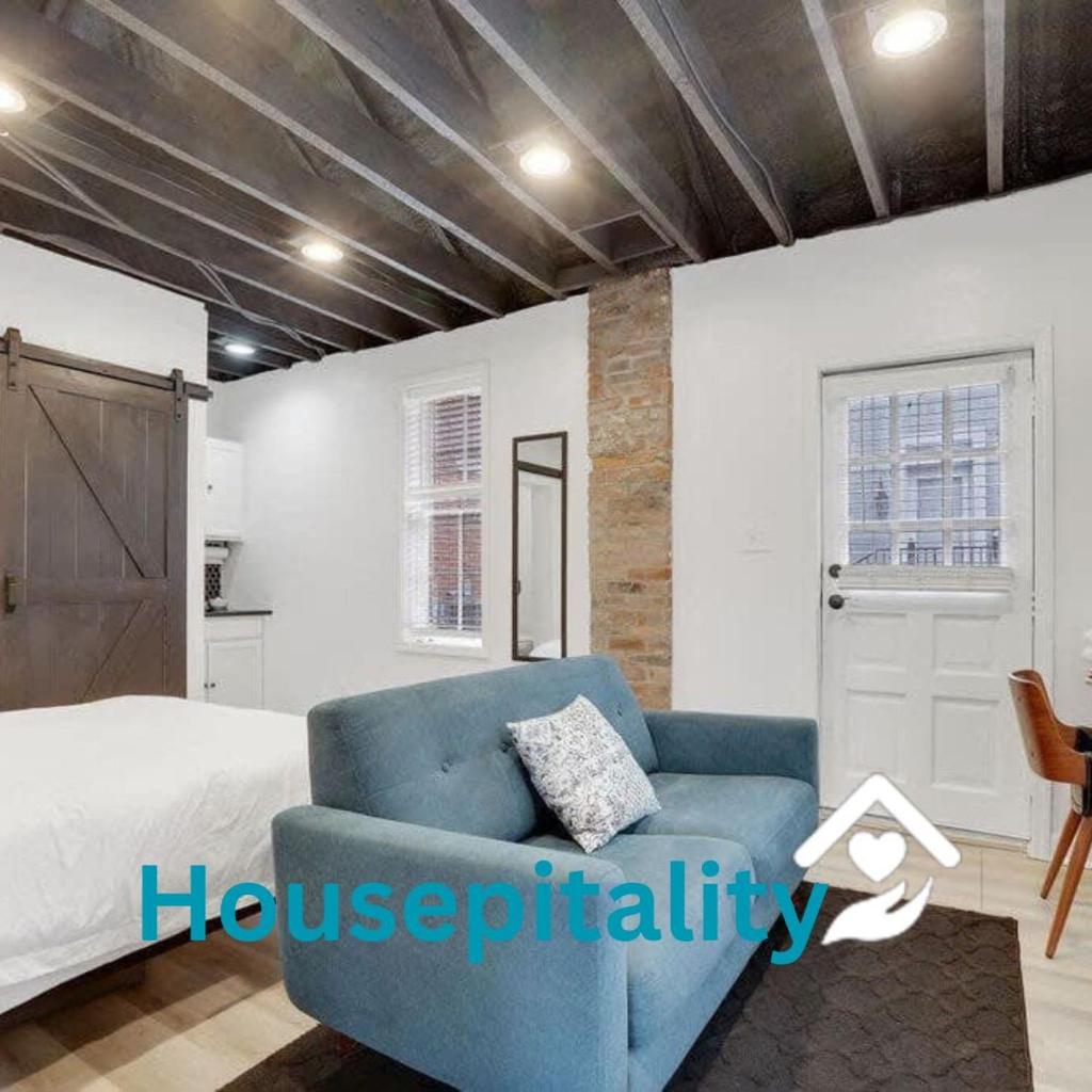 Housepitality - The Reichstag Suite - Modern image