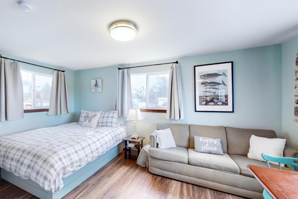 Breakwater Inn - Shoalwater Cottage #E photo 2