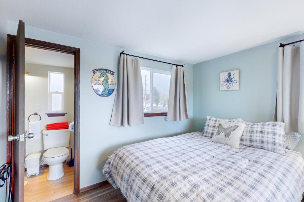 Breakwater Inn - Shoalwater Cottage #E photo 4