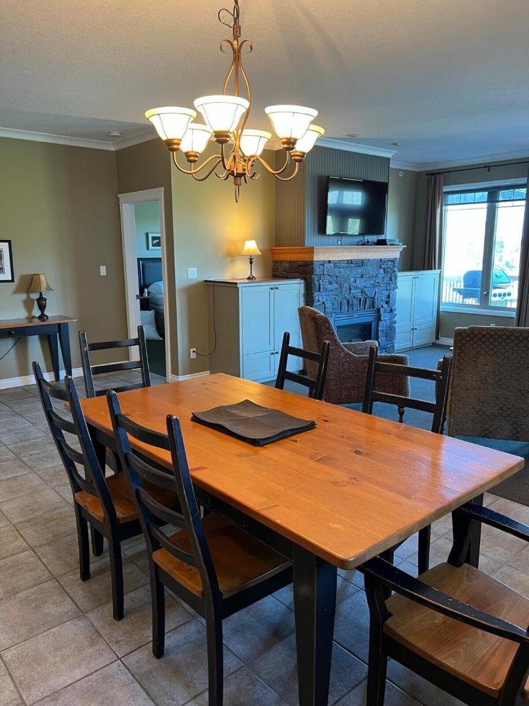 Bighorn Meadows Bungalow photo 3