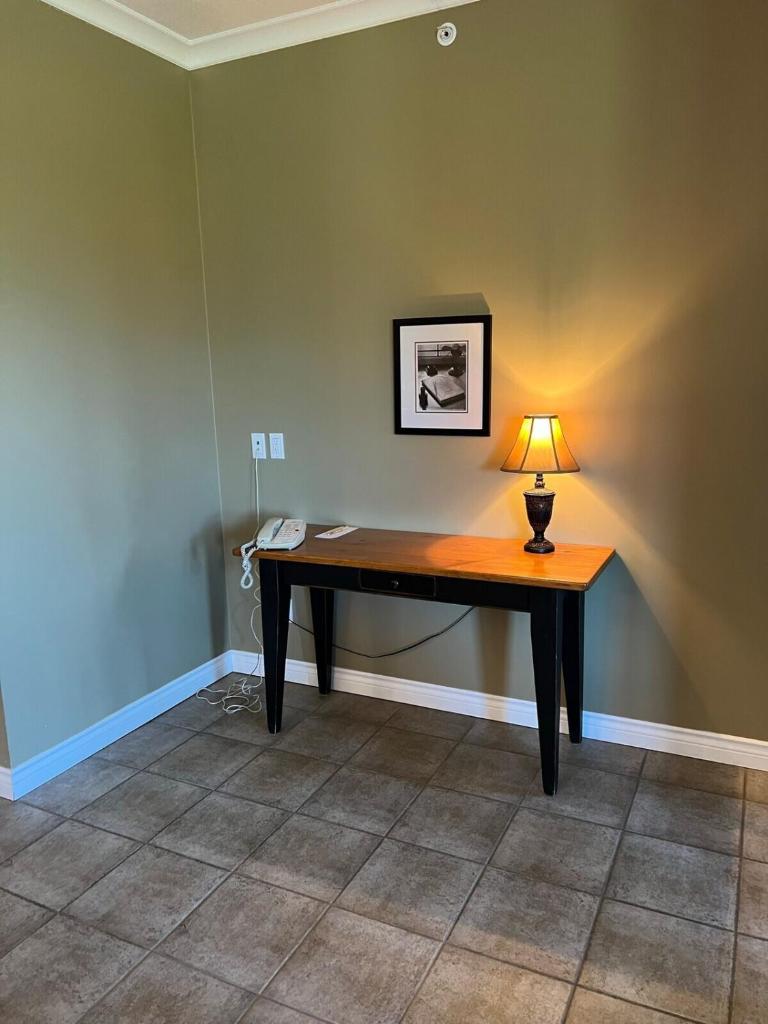 Bighorn Meadows Bungalow photo 4