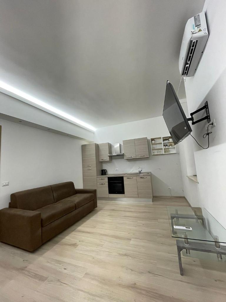 Villa Milano Apt n.4 - Tap to explore photos