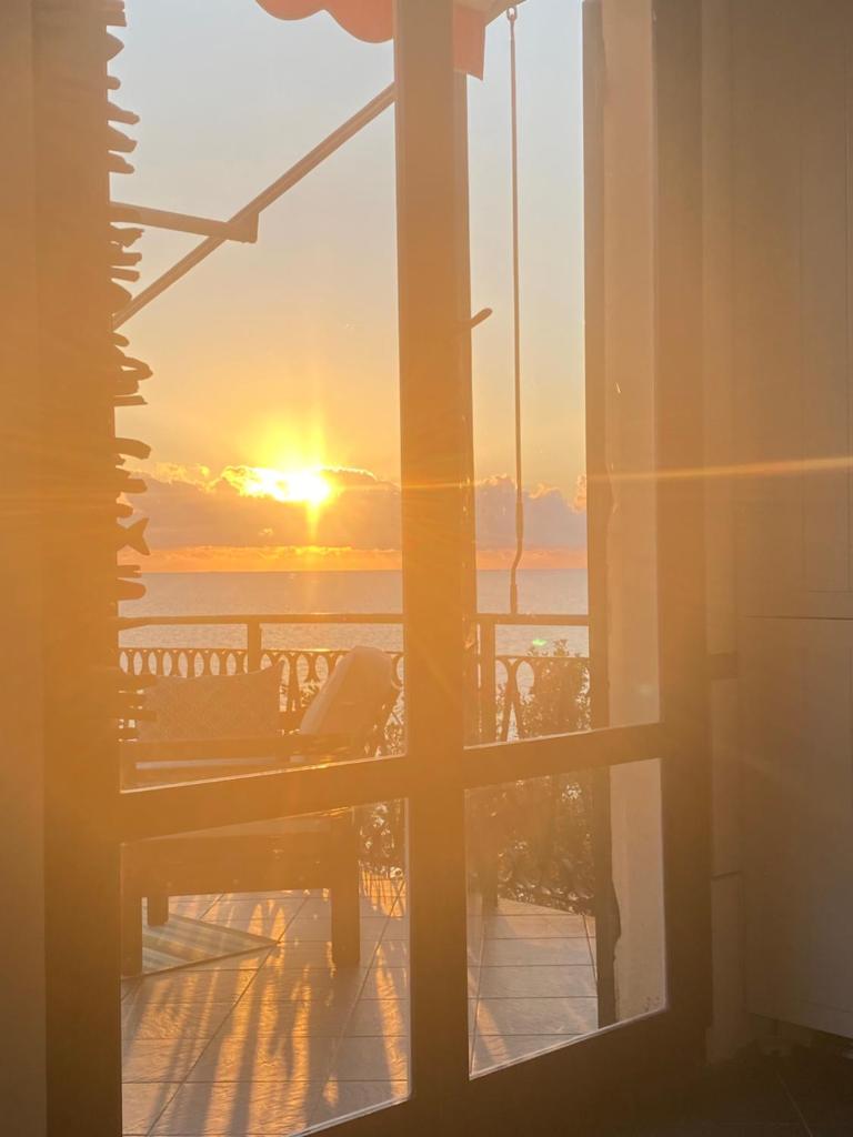 il Nido sul mare con accesso diretto alla spiaggia photo 4