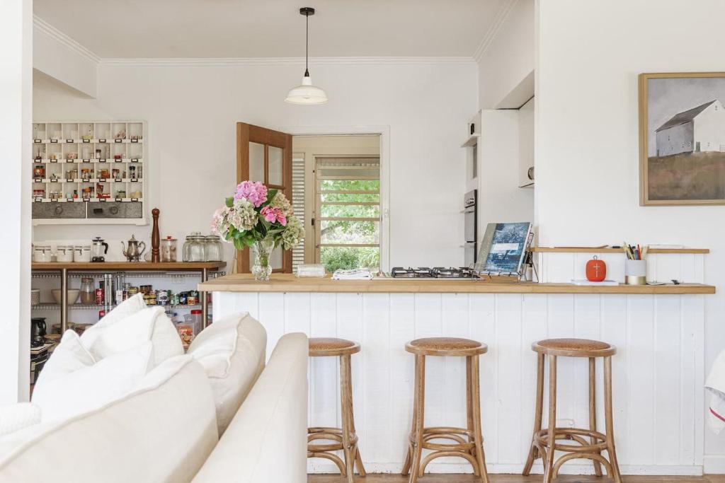 'Ardbrae' Countryside Tranquility with a Charming Cottage photo 4