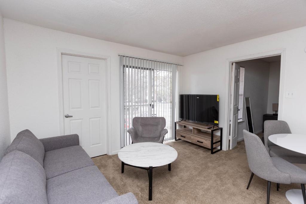 City Chic 1br Gem Perfect For Couple I Wyndham photo 1