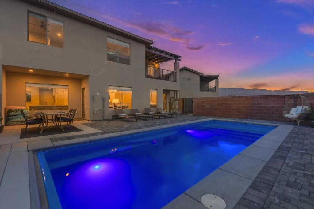 Zion Village Private Poolside Home image