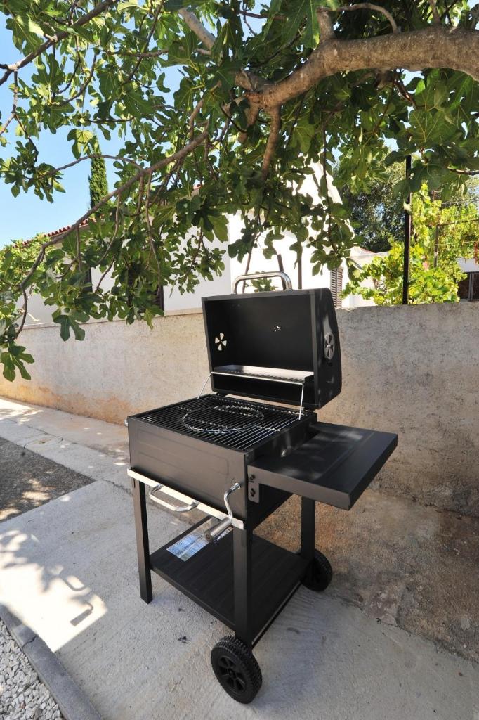 Apartments with a parking space Seline, Paklenica - 22077 photo 4