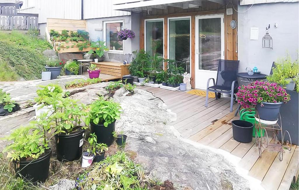 Awesome Apartment In ysleb With House Sea View photo 1