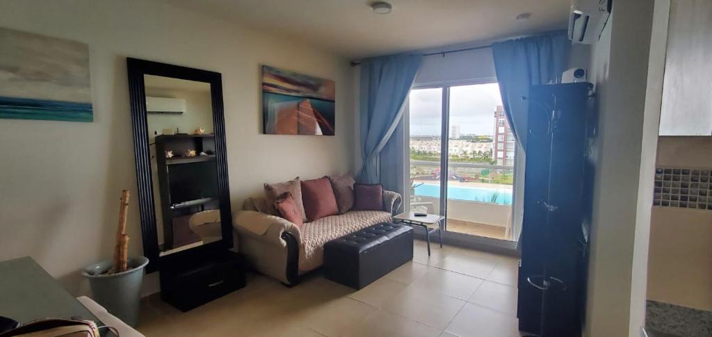 Come to Paradise an be our Guest in Dream Cancun!! - Tap to explore photos