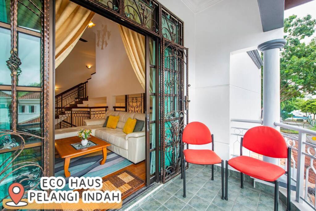 ECOHAUs AeonTebrau/Pool/Netflix/Karaoke/Gaming photo 3