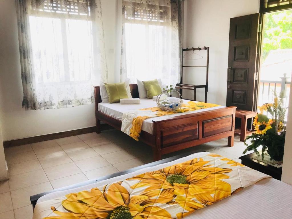 Kandy Grand Bungalow photo 4