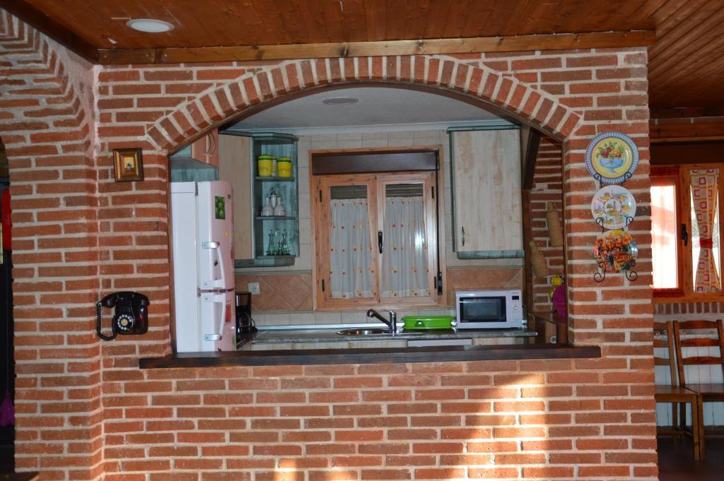 Chalet Rural en Navaluenga photo 1