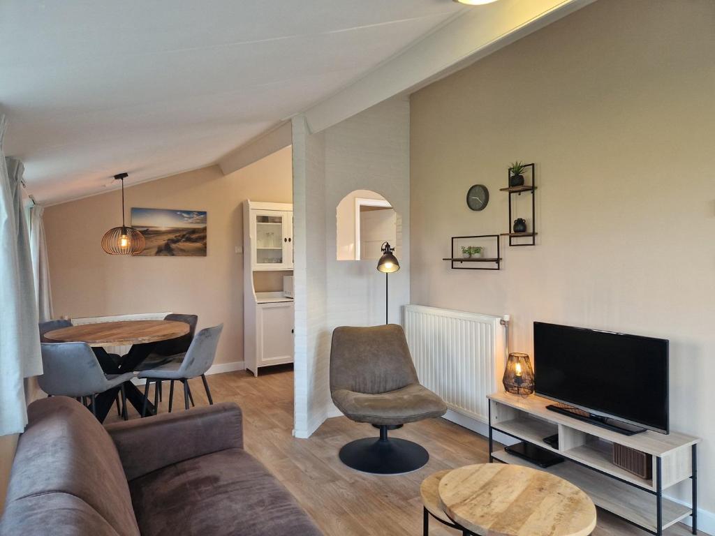 Vakantiewoning de Wilg met grote tuin photo 1