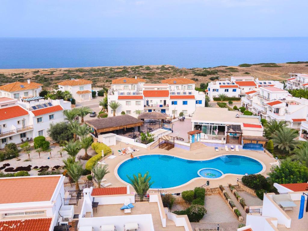 Modern studio apartment with lovely sea view