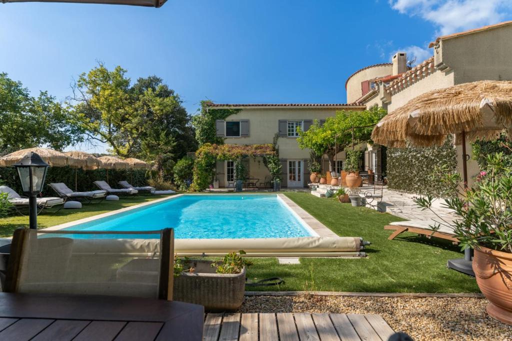 Provencal bastide with heated pool near Alpilles and Luberon photo 3