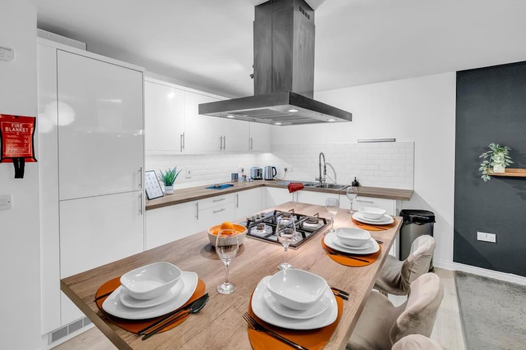 Sleek City Living with Bicocca Stays photo 1