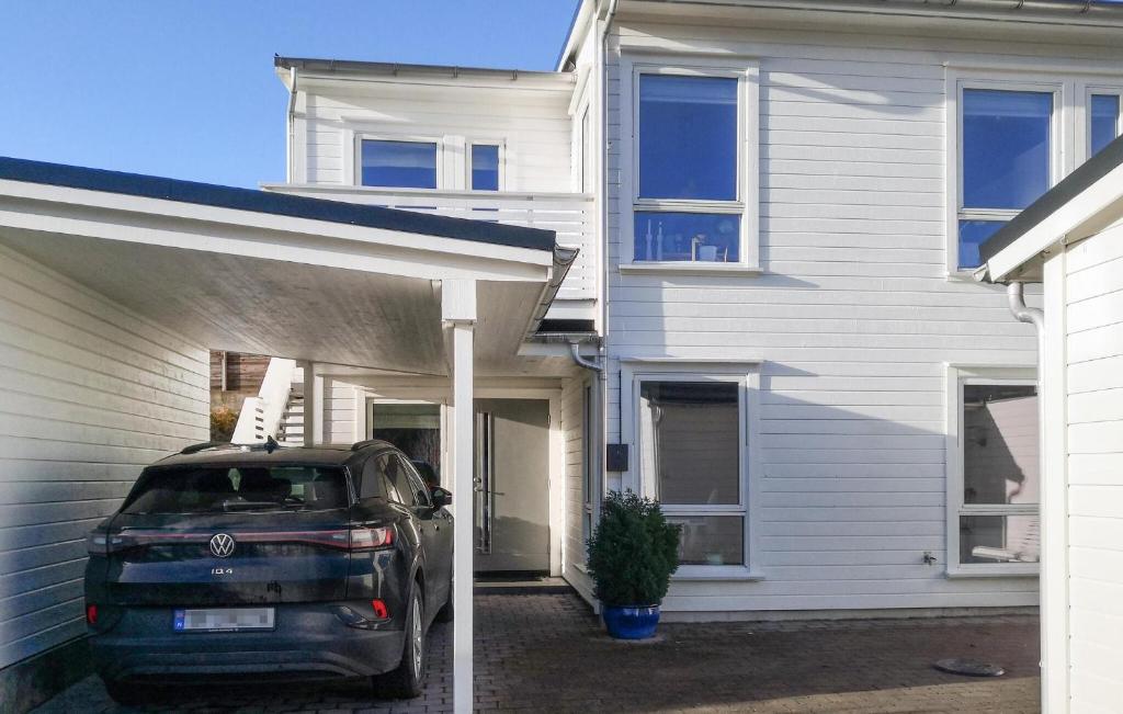 Lovely Home In Kristiansand S With House A Panoramic View