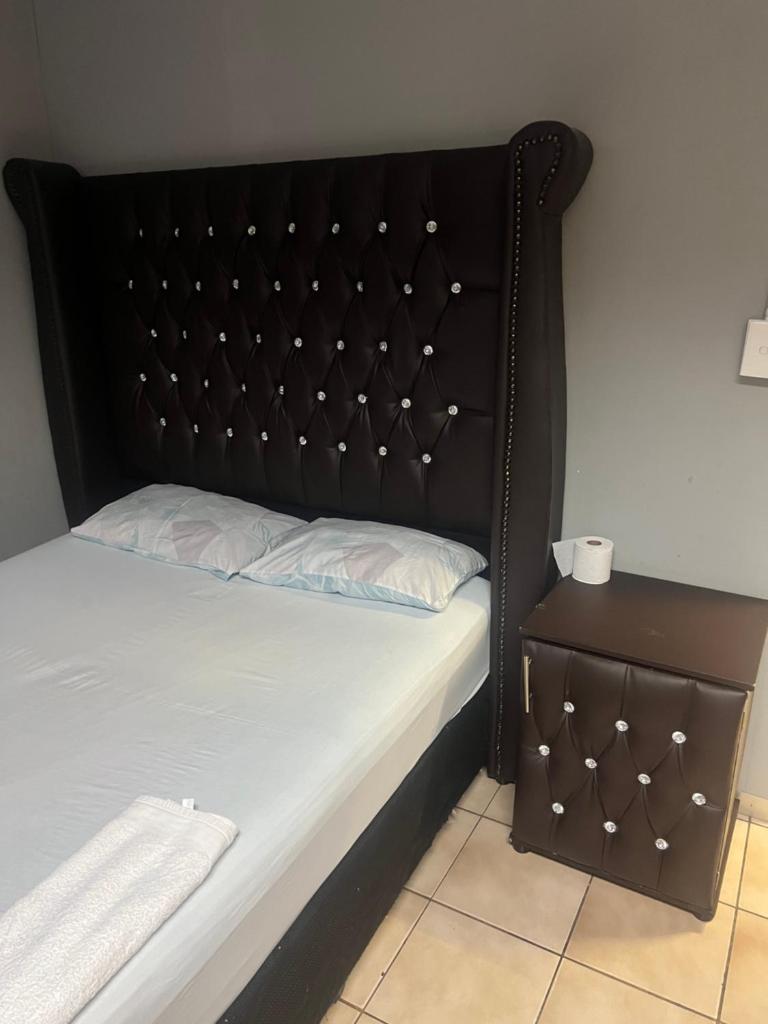 Justy inn guest house photo 2