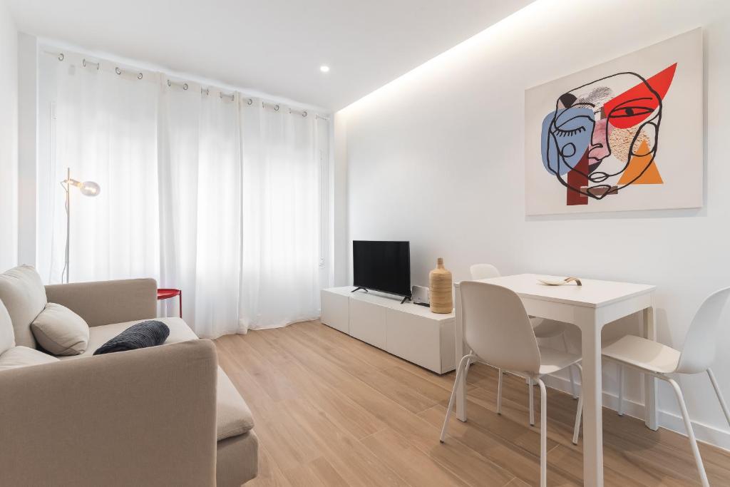 Home2Book Comfy & Chic Apartment near the Beach