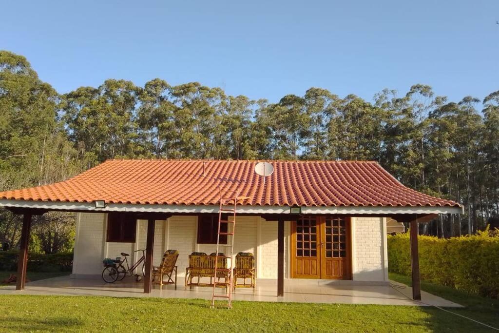 Casa de campo com piscina