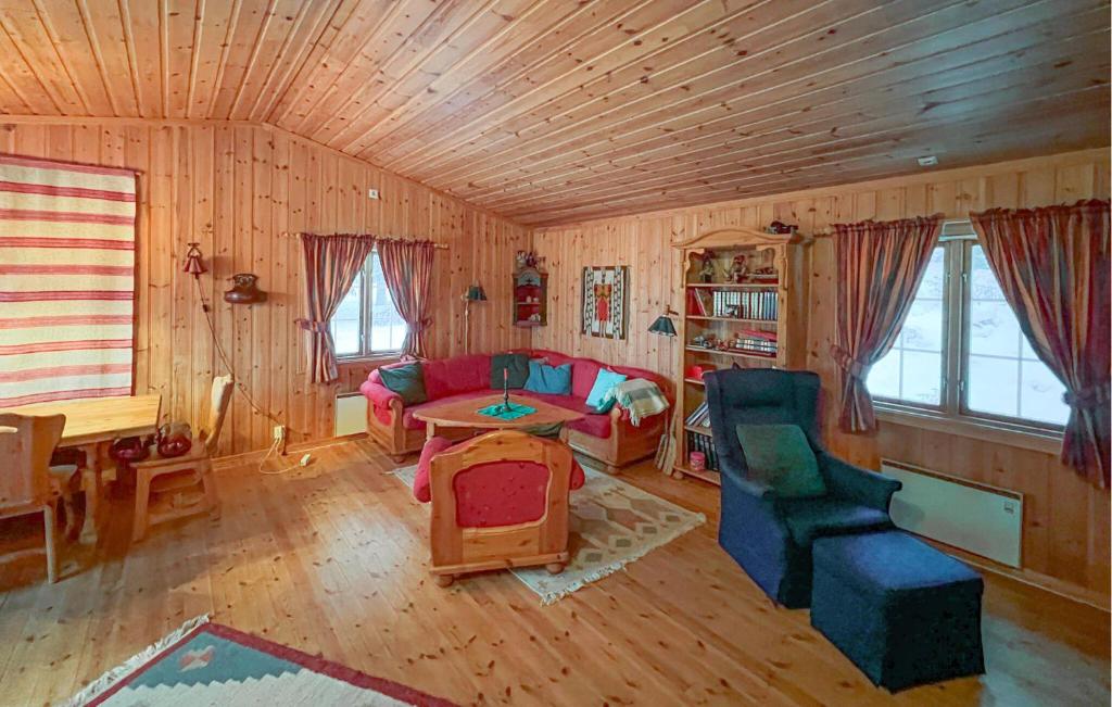 Cozy Home In yer With House A Mountain View photo 4