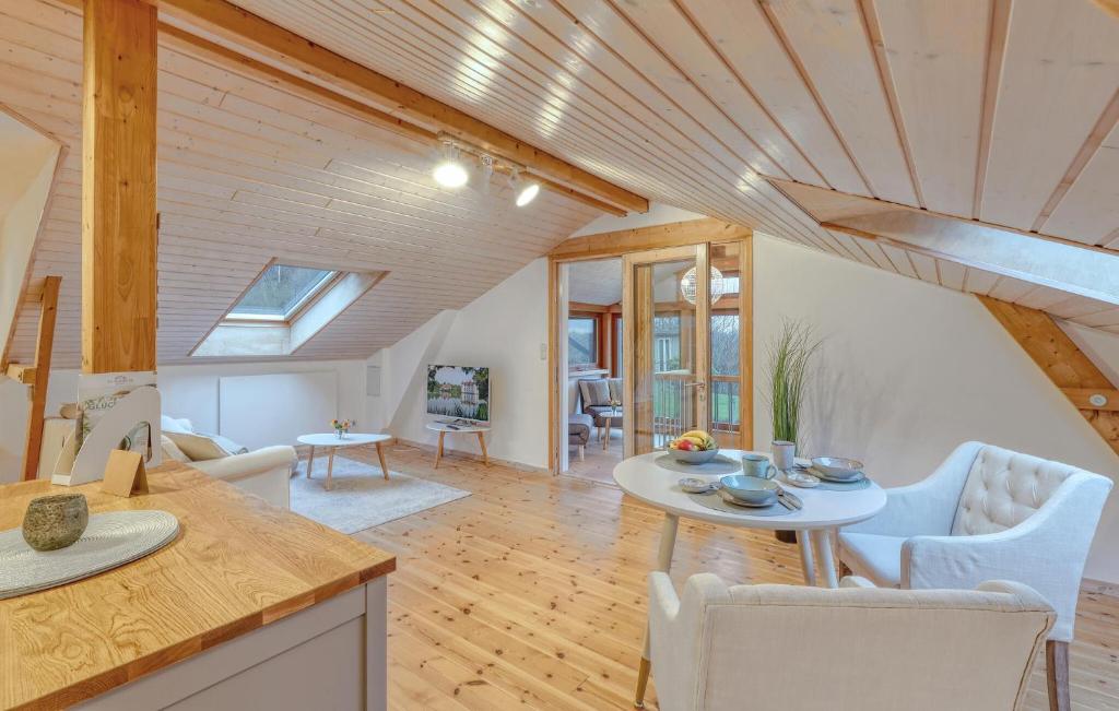 Amazing Apartment In Glcksburg ostsee With Wi-fi photo 1