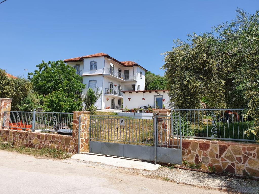 Bei Kostas photo 4
