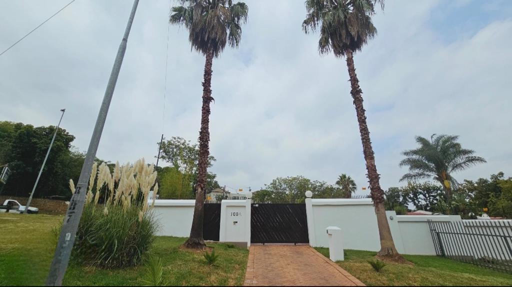 Bryanston Cottage photo 4