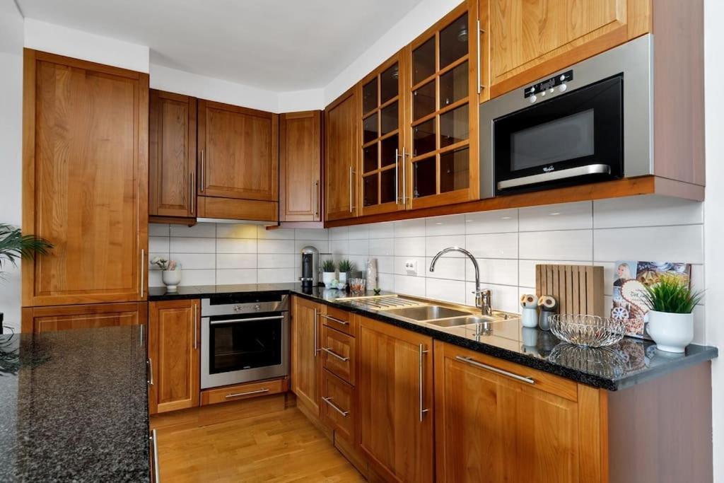 Wonderful appartement with a nice view. Parking! photo 1