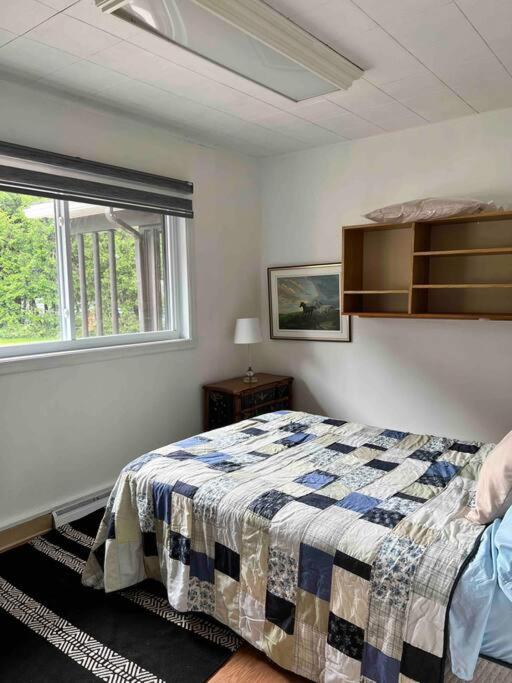 Upscale Spacious Chalet w Hot Tub Laurentians, QC! photo 4
