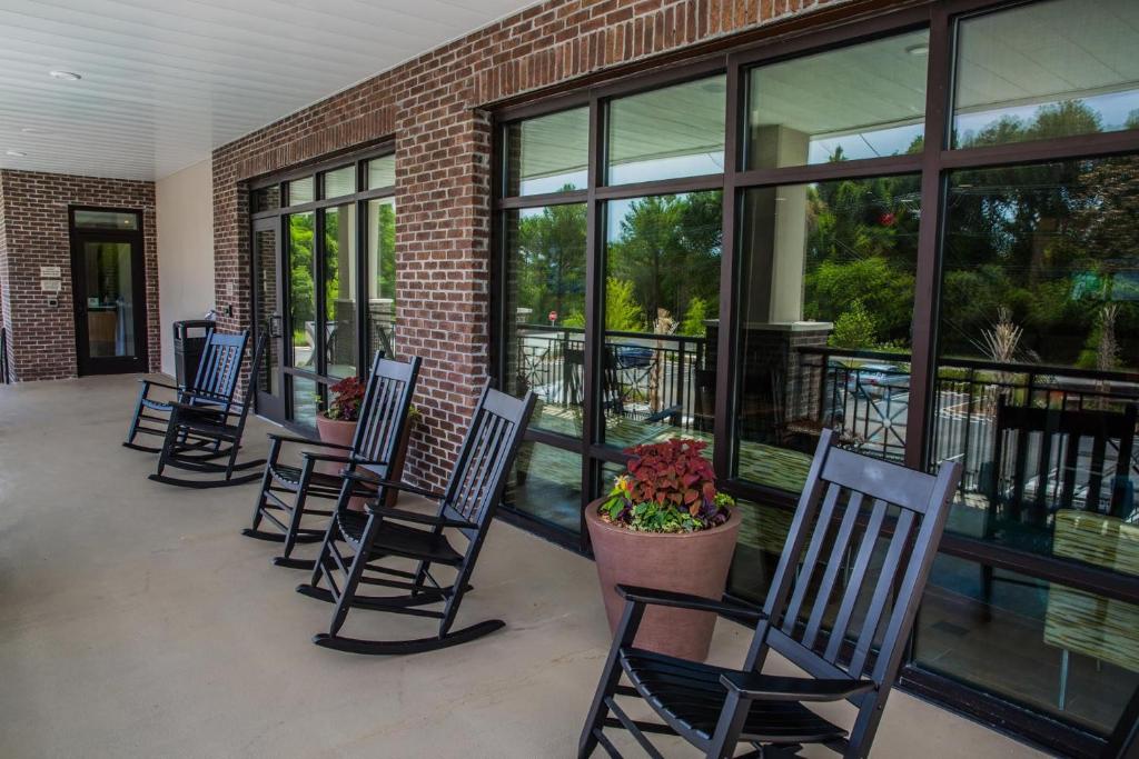 SpringHill Suites by Marriott Charleston Mount Pleasant photo 2