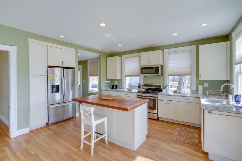 Pet-Friendly Hudson Home Near Won Dharma Center! photo 2